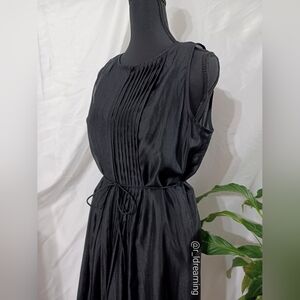 NWT Pintuck Organza Midi Dress Size Small In Black By Banana Republic Factory